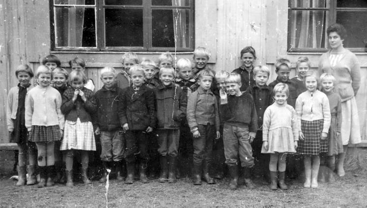 Kolkun koulun luokkakuva 1960-1961
