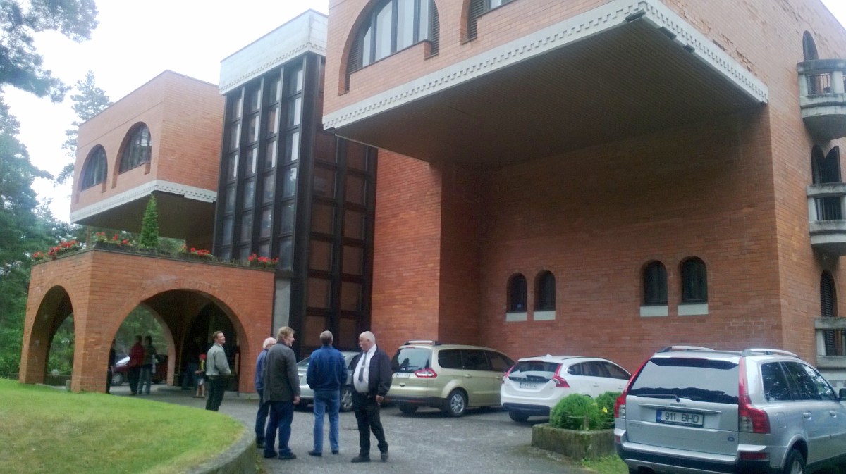 Kolkkulaiset Virossa Villa Andropoffissa