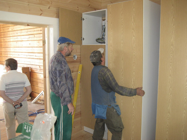 151Keittiökaappien asennus2