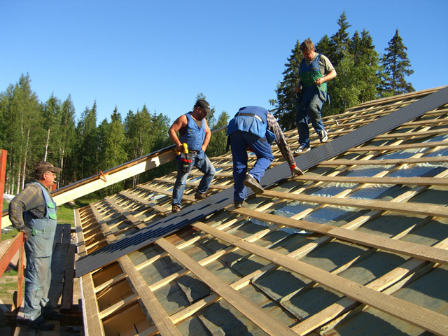 55bKattopeltien asennus alkaa